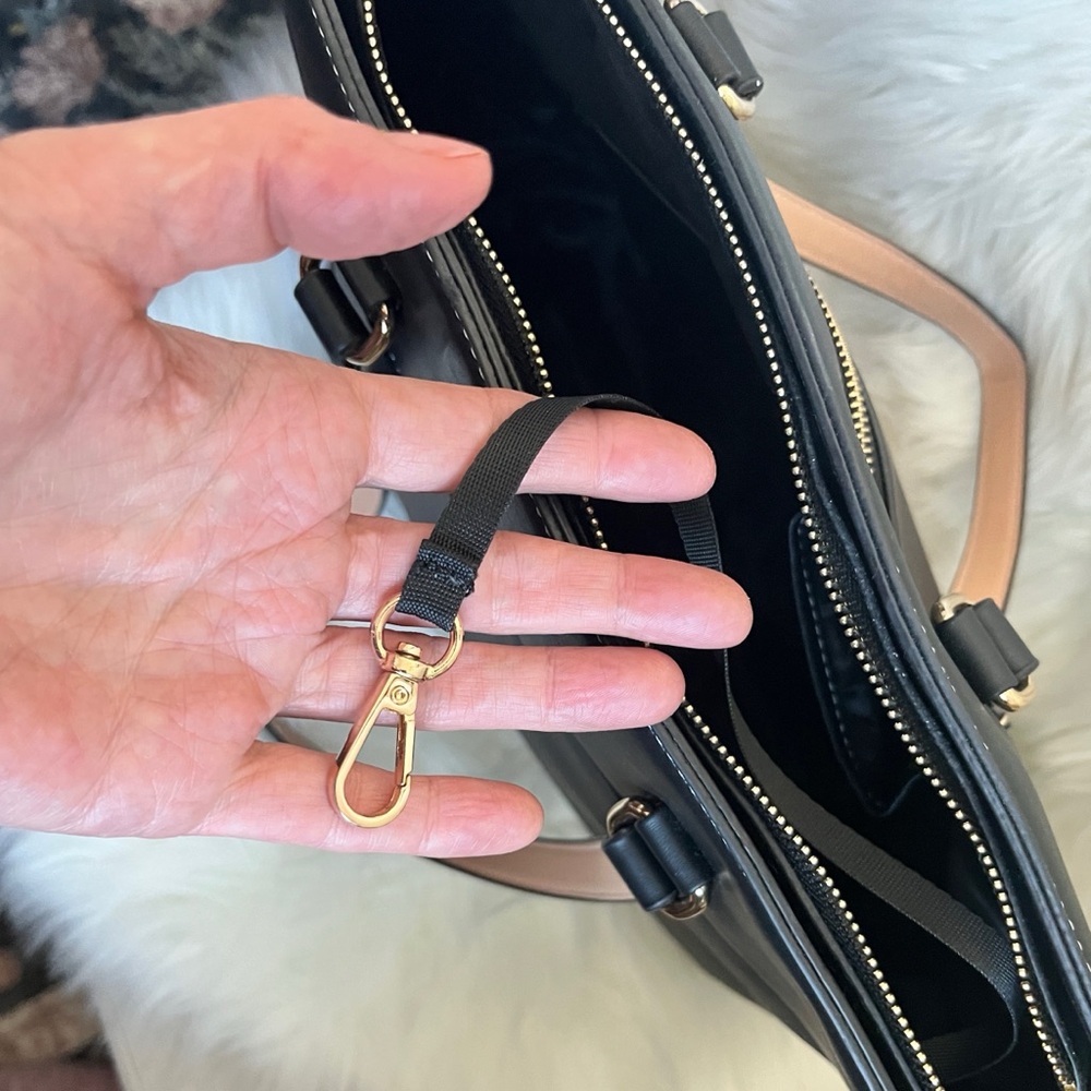 MK-Inspired Unbranded Black Leather Tote Bag with contrast stitching 13x11x5 EUC - Picture 8 of 8